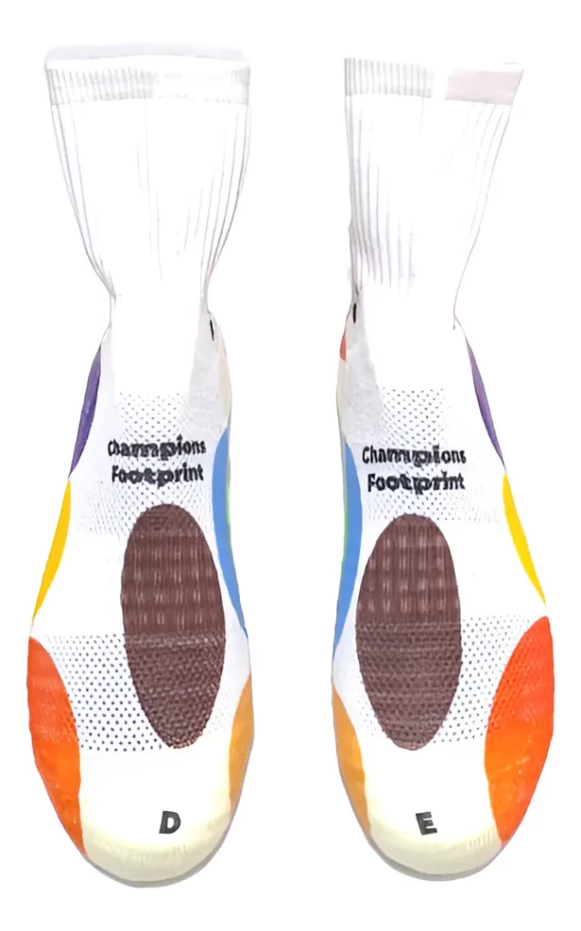 D_NQ_NP_2X_661199-MLB87784788600_072025-F-meias-de-toque-tecnico-champions-footprint